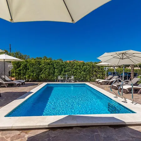 Maison d'hôtes Antonella 4*