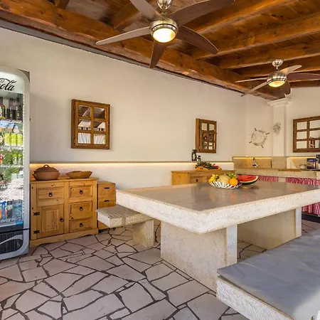 Antonella Guest house 4*