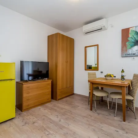 Guest house Antonella Malinska