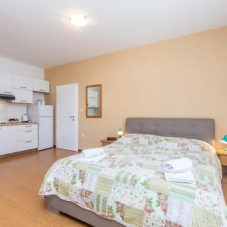 Antonella Guest house Malinska