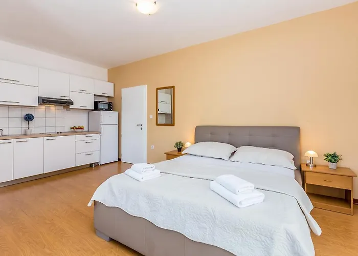 Antonella Pensión 4*